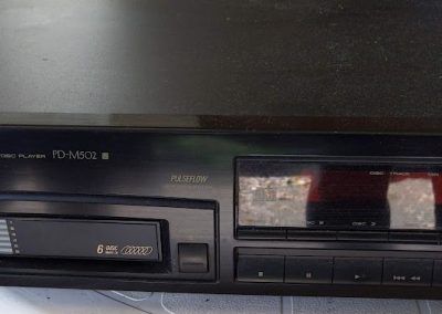 Pioneer PD-M502 Multi-play 6 Disc cartridge Compact Disc Player, front panel